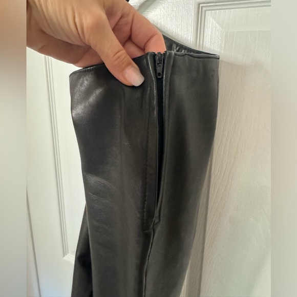 Danier Vintage Leather Black Bootcut Pants Size 4 - Picture 4 of 8